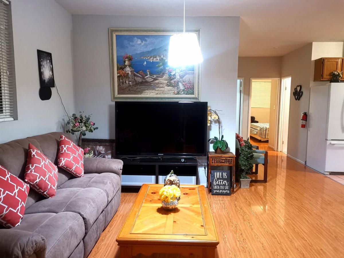 דירות Pasadena Single House 3B1B 三房一厅一厨一浴 מראה חיצוני תמונה